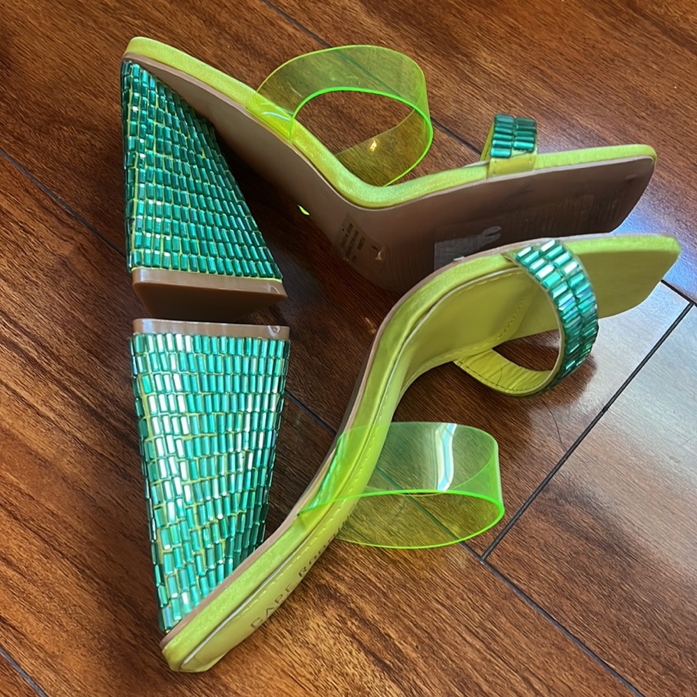 ✨Heel✨ like new - Picture 3 of 6